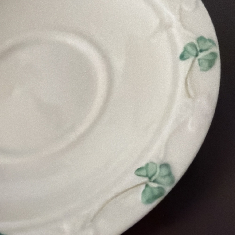 Belleek Vintage 2000 Porcelain Castles And Shamrocks Fairy Lamp Light Ireland - Picture 9 of 10